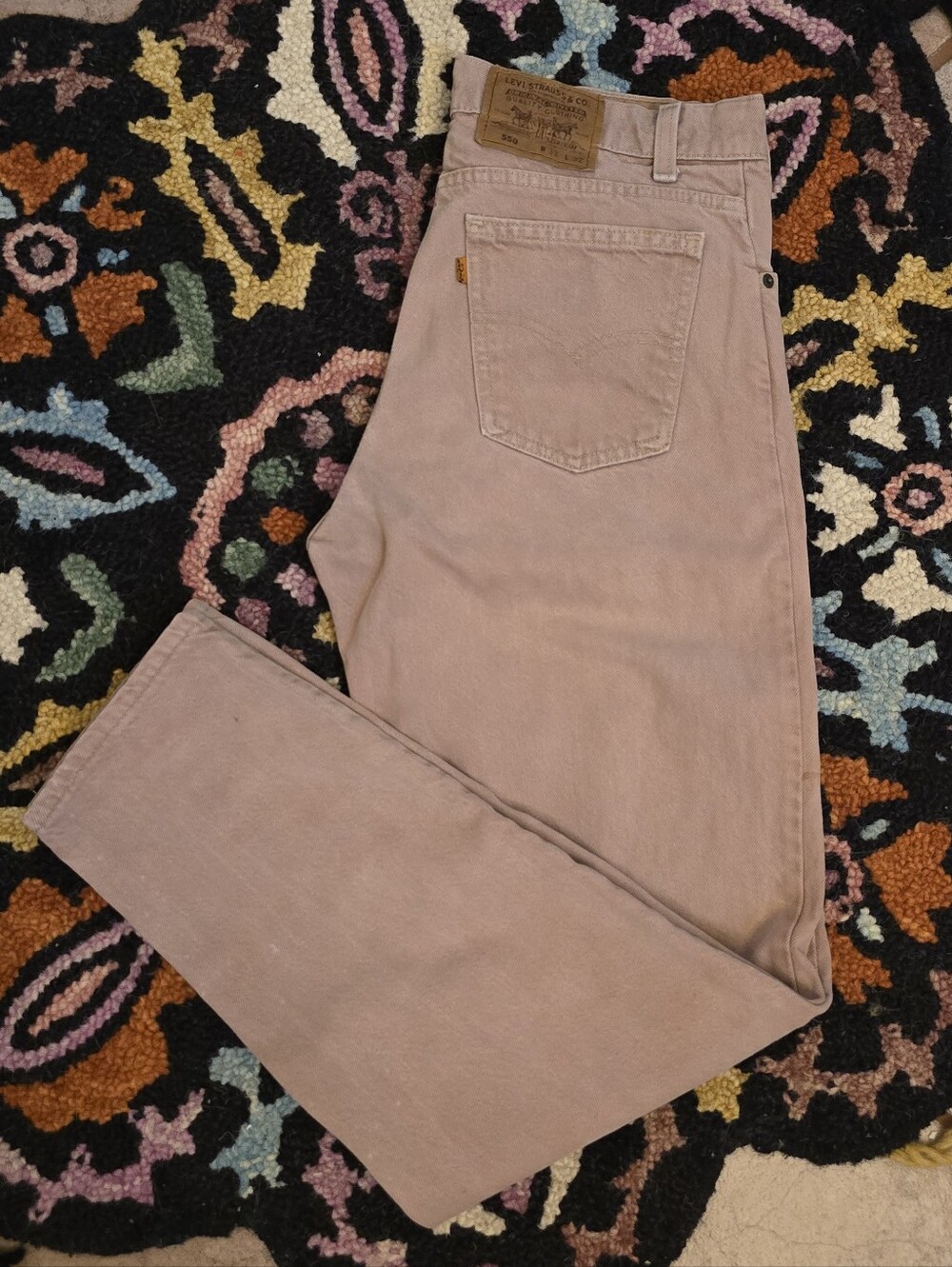 🔥🔥vintage 90s orange tab Levi's 550 straight leg jeans in pale pinkW32 X L32🔥